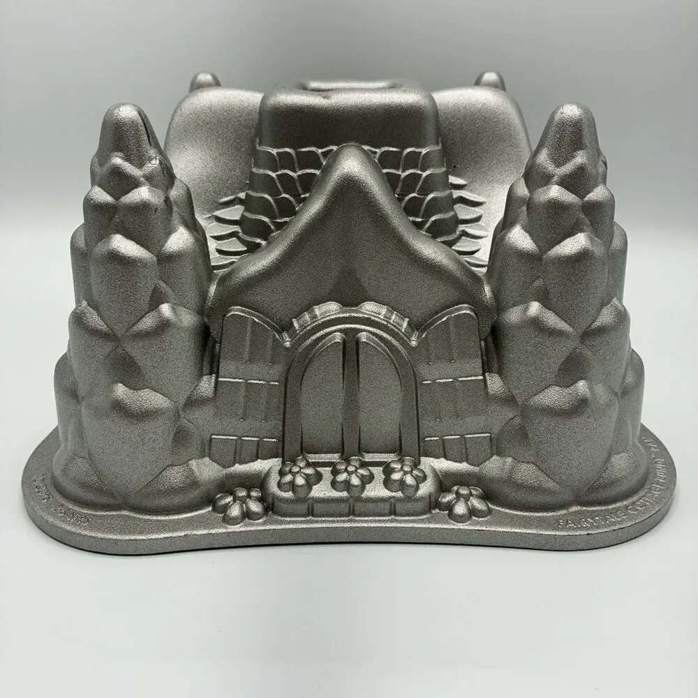 Nordic Ware Fairy Tale Cottage Bundt Cake Pan Heavy Cast Aluminum 10 Cup Castle